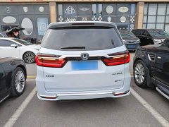 Honda Odyssey 2.0L e:HEV Luxury - ფოტო 5