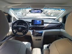 Buick GL8 Land Business Class Comfort Edition - ფოტო 9
