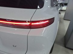Li Auto L7 MAX - ფოტო 7