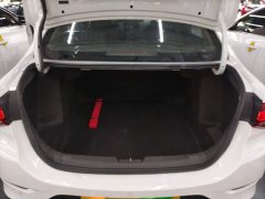 Chevrolet Cruze 325T Automatic Joyful Edition - ფოტო 18