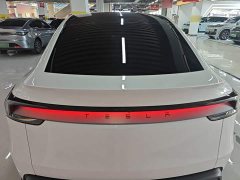 Tesla Model Y Rear-Wheel Drive - ფოტო 5