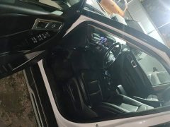 Ford Explorer EcoBoost 285 AWD Fashion 7-Seater - ფოტო 15