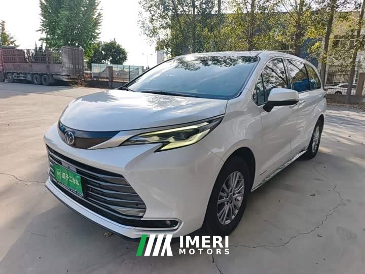 Toyota Sienna 2.5L Hybrid Luxury - ავტომობილი ჩინეთიდან