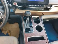 Toyota Sienna 2.5L Hybrid Luxury - ფოტო 13