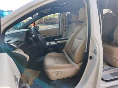 Toyota Sienna 2.5L Hybrid Luxury - ფოტო 14