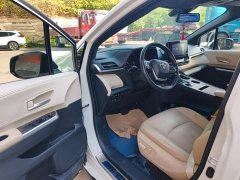 Toyota Sienna 2.5L Hybrid Luxury - ფოტო 15
