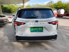Toyota Sienna 2.5L Hybrid Luxury - ფოტო 5