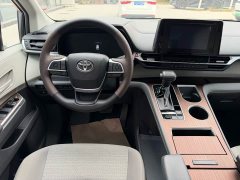Toyota Sienna 2.5L Hybrid Comfort Edition - ფოტო 8