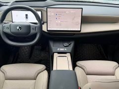 Volvo XC70 Plug-in Hybrid All-Wheel Drive Extended Range Ultra - ფოტო 5