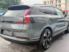 Volvo XC70 Plug-in Hybrid All-Wheel Drive Extended Range Ultra - ფოტო 7