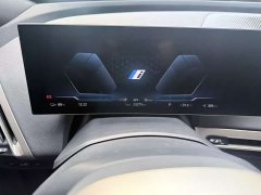BMW iX xDrive40 - ფოტო 10