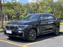 BMW X5 xDrive 30Li Luxury M Sport Package - ფოტო 1