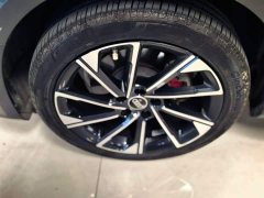 Audi A4L 40 TFSI Luxury Dynamic - ფოტო 4