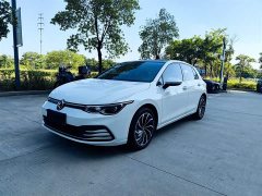 Volkswagen Golf Facelift 200TSI DSG Pro - ფოტო 1