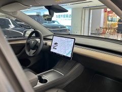 Tesla Model Y Long Range All-Wheel Drive - ფოტო 12