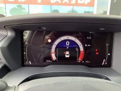 Toyota Camry 2.0GVP Luxury Edition - ფოტო 8