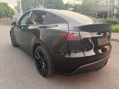 Tesla Model Y Standard Range RWD - ფოტო 5