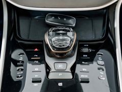 Denza D9 DM-i 970 AWD Flagship - фото 15