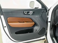 Volvo XC60 B5 AWD Smart Luxury Edition - ფოტო 16