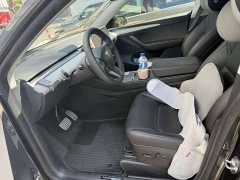 Tesla Model Y Rear-Wheel Drive - ფოტო 3