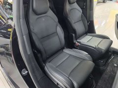 Tesla Model Y L Long Range All-Wheel Drive - ფოტო 11