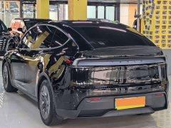 Tesla Model Y L Long Range All-Wheel Drive - ფოტო 16