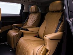 Denza D9 DM-i 980 Four-Wheel Drive Premium - ფოტო 17