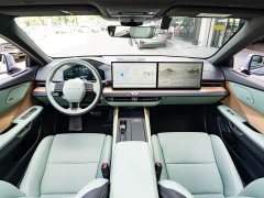 Lexus ES 300h - ფოტო 13