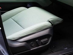 Lexus ES 300h - ფოტო 18