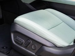 Lexus ES 300h - ფოტო 20