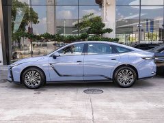 Lexus ES 300h - ფოტო 4