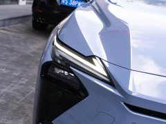 Lexus ES 300h - ფოტო 6
