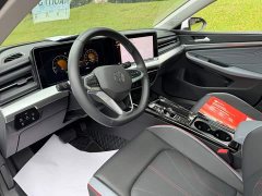 Volkswagen Lingdu L 280TSI DSG Dazzling Red Edition - ფოტო 7