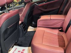 BMW 5 Series 525Li M Sport Package - ფოტო 12