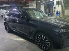BMW X5 xDrive 40Li M Sport Midnight Edition - ფოტო 1