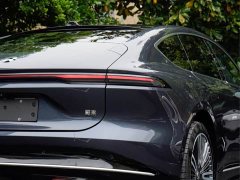 NIO ET9 102kWh Launch Limited Edition - ფოტო 6