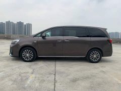 Buick GL8 Land Business Class Smart Edition - ფოტო 3