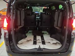 Lexus LM 300h 7-Seater Elegant Edition - ფოტო 7