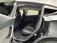 Tesla Model Y Long Range All-Wheel Drive - ფოტო 14