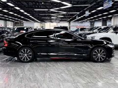 Volvo S90 B5 Intelligent Elegance Luxury Edition - ფოტო 4