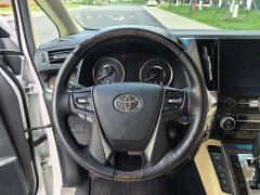 Toyota Alphard Hybrid 2.5L Premium Edition - ფოტო 11