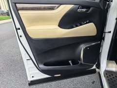 Toyota Alphard Hybrid 2.5L Premium Edition - ფოტო 9