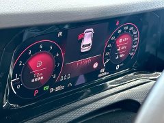 Volkswagen Golf GTI 380TSI DSG GTI - ფოტო 8