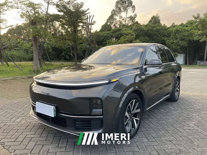 Li Auto L8 Pro - ავტომობილი ჩინეთიდან