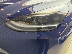 Tesla Model Y Rear-Wheel Drive - ფოტო 5