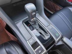 Honda Civic Hatchback 220 Turbo CVT Trendy Control - ფოტო 5