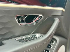 Bentley Flying Spur Plug-in Hybrid 4.0T V8 Mulliner - ფოტო 14