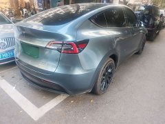 Tesla Model Y Long Range All-Wheel Drive 3D7 - ფოტო 3
