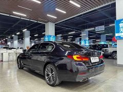 BMW 5 Series 530Li xDrive M Sport Package - ფოტო 14
