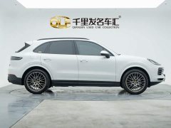 Porsche Cayenne 3.0T Platinum Edition - ფოტო 3